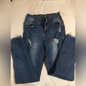 Cute Skinny Blue Jeans Highrise